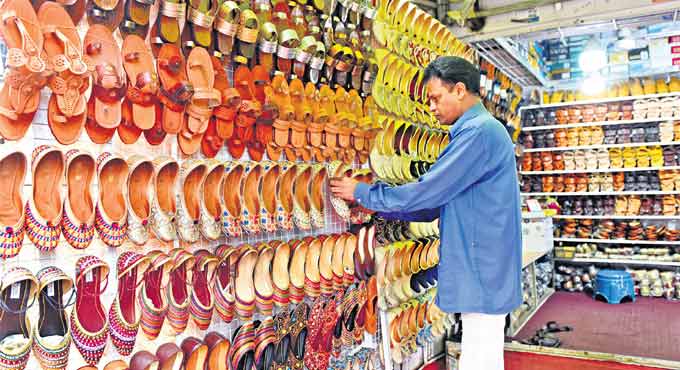 kolhapuri shoes shop near me