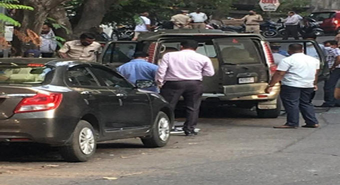 SUV with suspected explosives found outside Mukesh Ambani's home