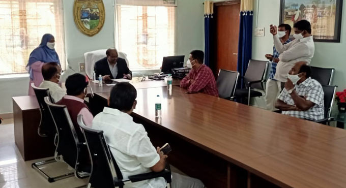 Prof Ravinder Gupta Takes Charge As Telangana University V C