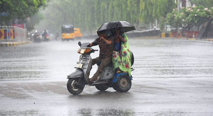 Monsoon to get delayed due to cyclones: IMD