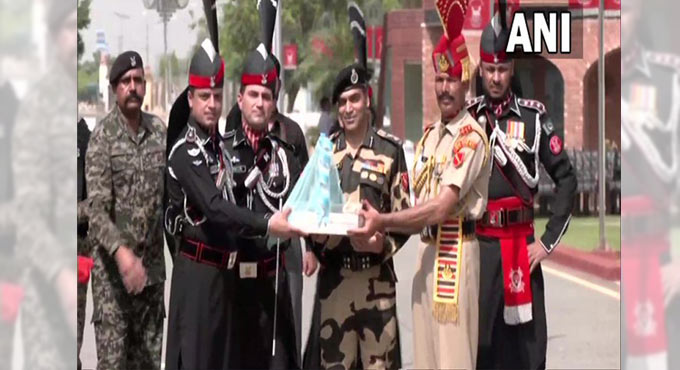 Pakistan I-Day: Rangers, BSF exchange sweets at Attari-Wagah border
