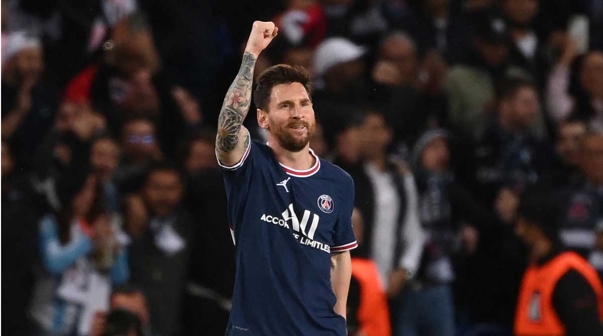 Lionel Messi fires in first goal for PSG