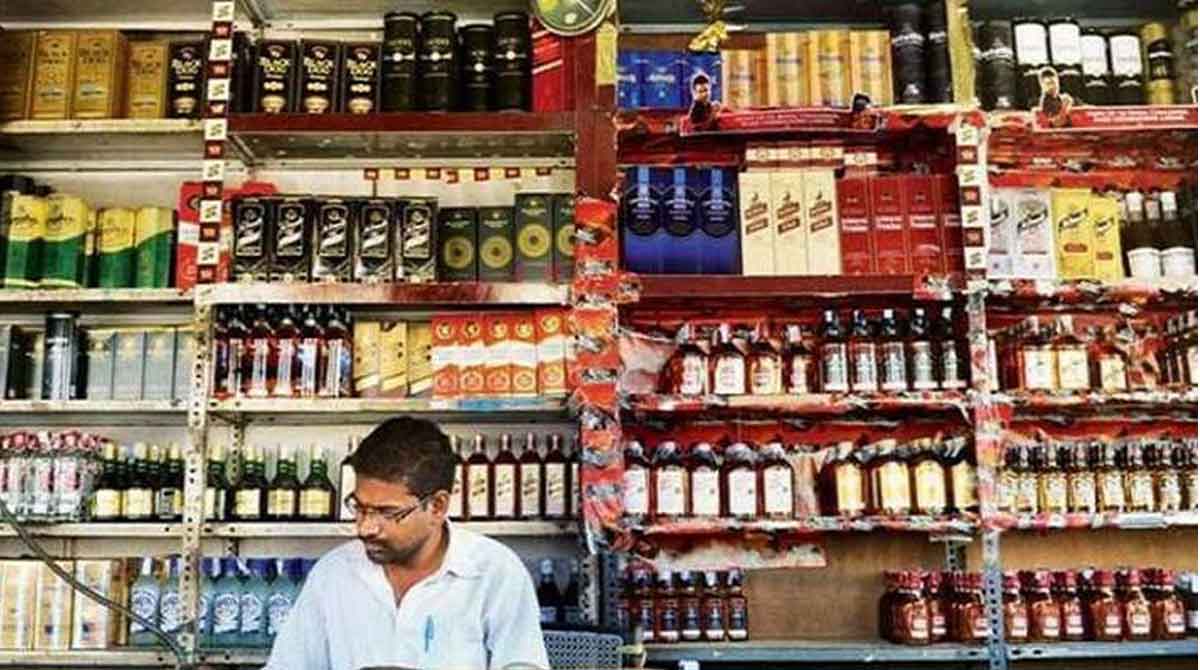 Liquor shop owners in Telangana face dilemma