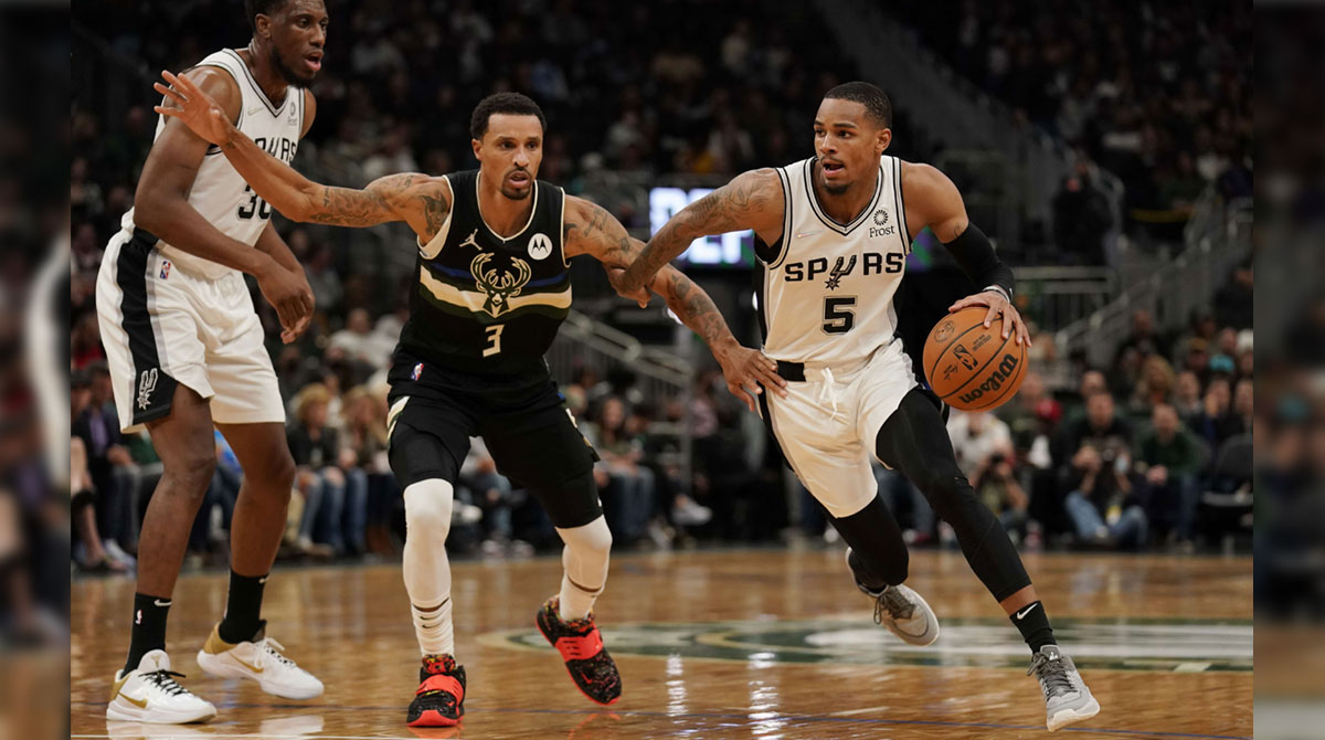 NBA: Spurs knock off Bucks to stop losing streak