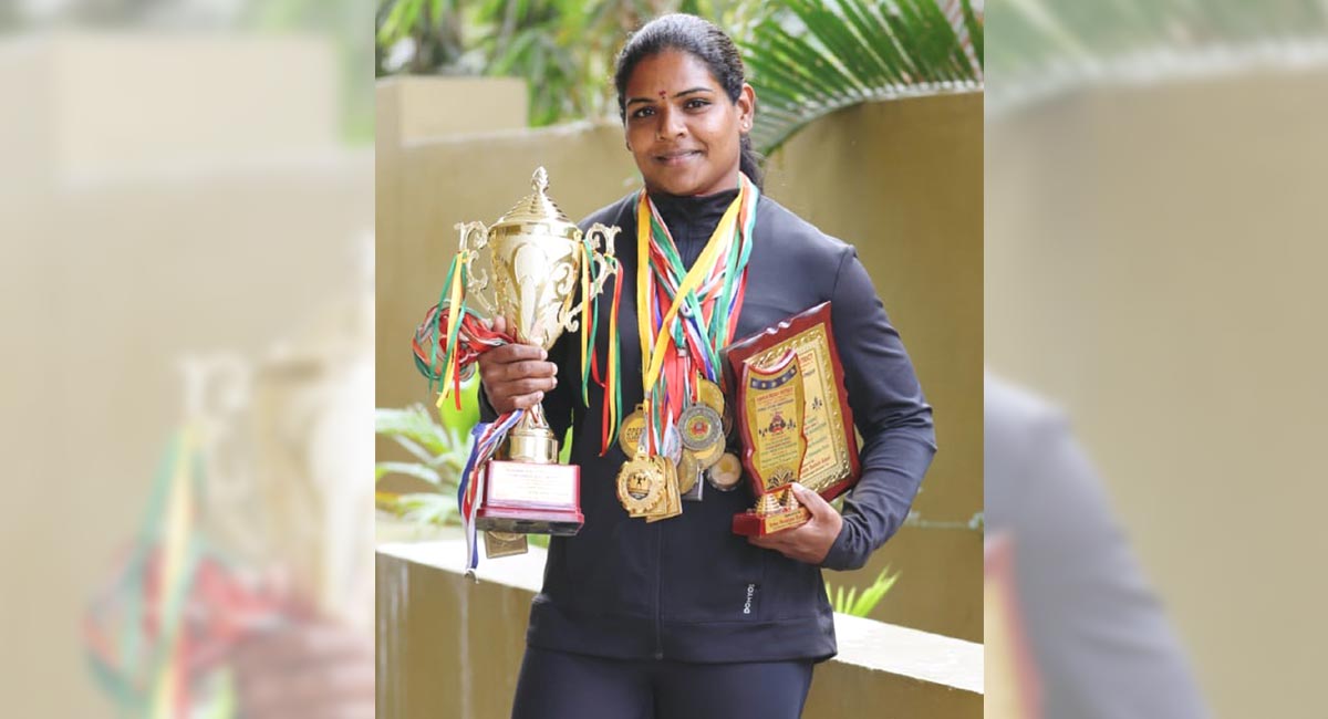 Telangana power lifter fights against all odds to take part in international championship