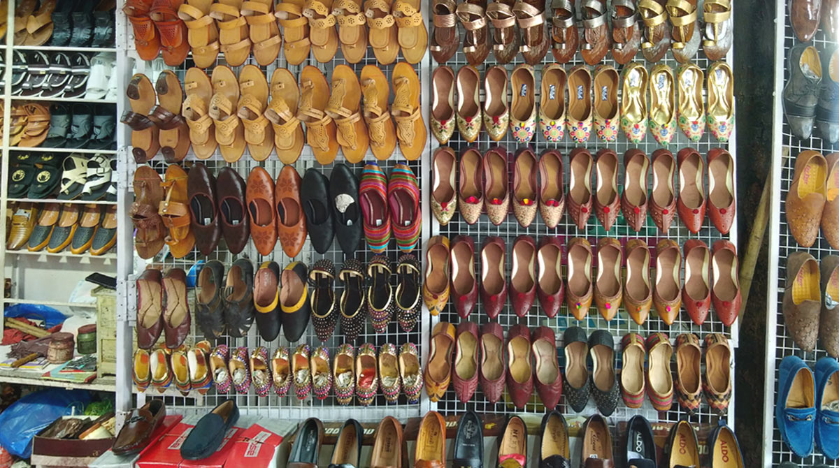 kolhapuri shoes shop near me