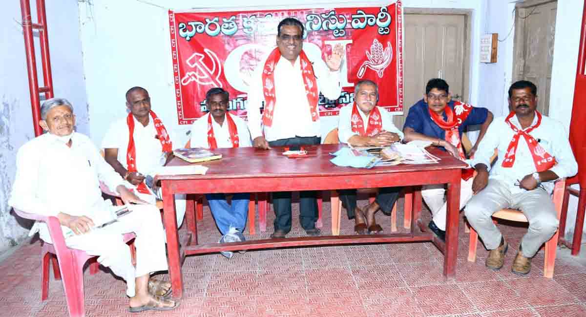 Distribute land to poor as per GO 58: CPI