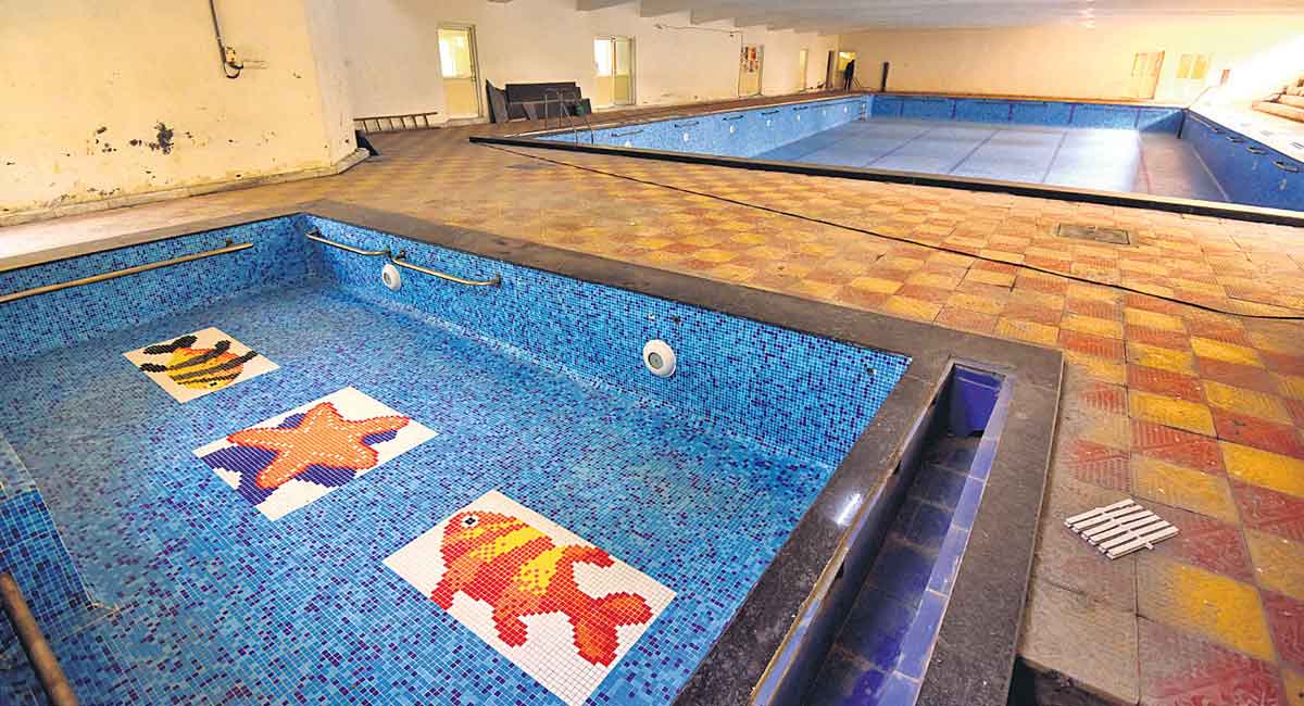 Hyderabad Chill Out This Summer In These Swanky Pools