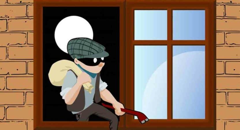 Burglars loot trader’s house, escape with six tola gold in Jogipet