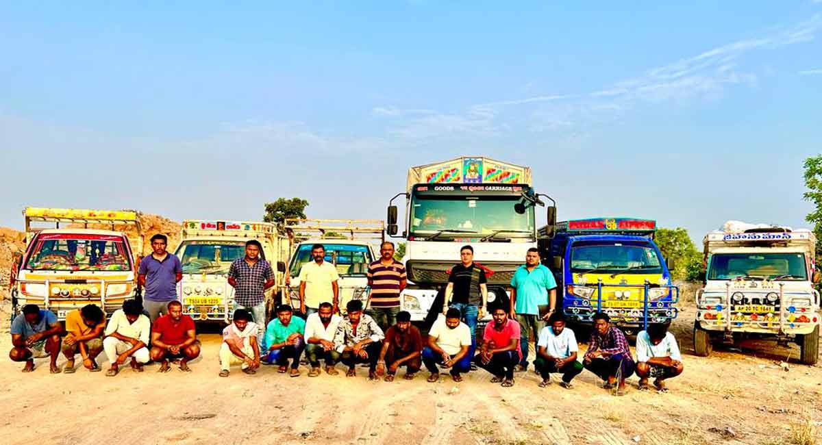 Telangana: 15 people apprehended, 6.35 lakh worth rice seized