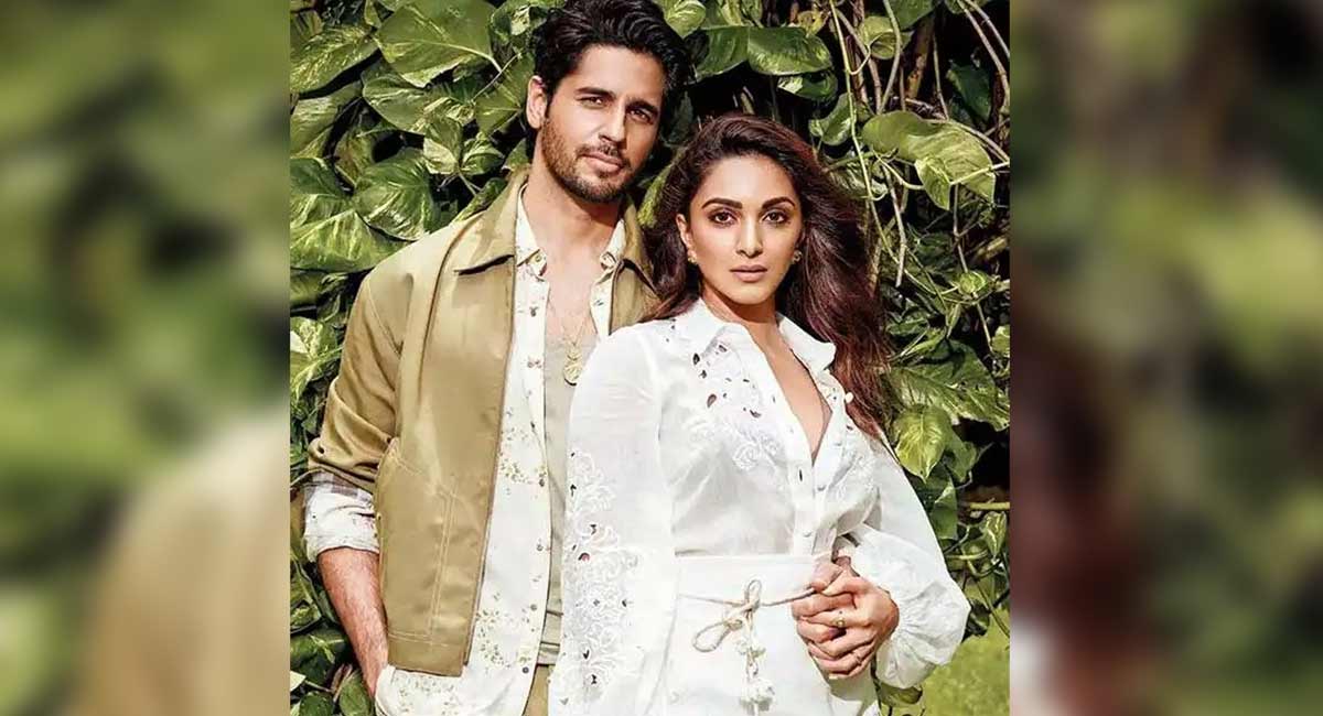 Sidharth, Kiara Advani spotted together at Eid party amid break up reports