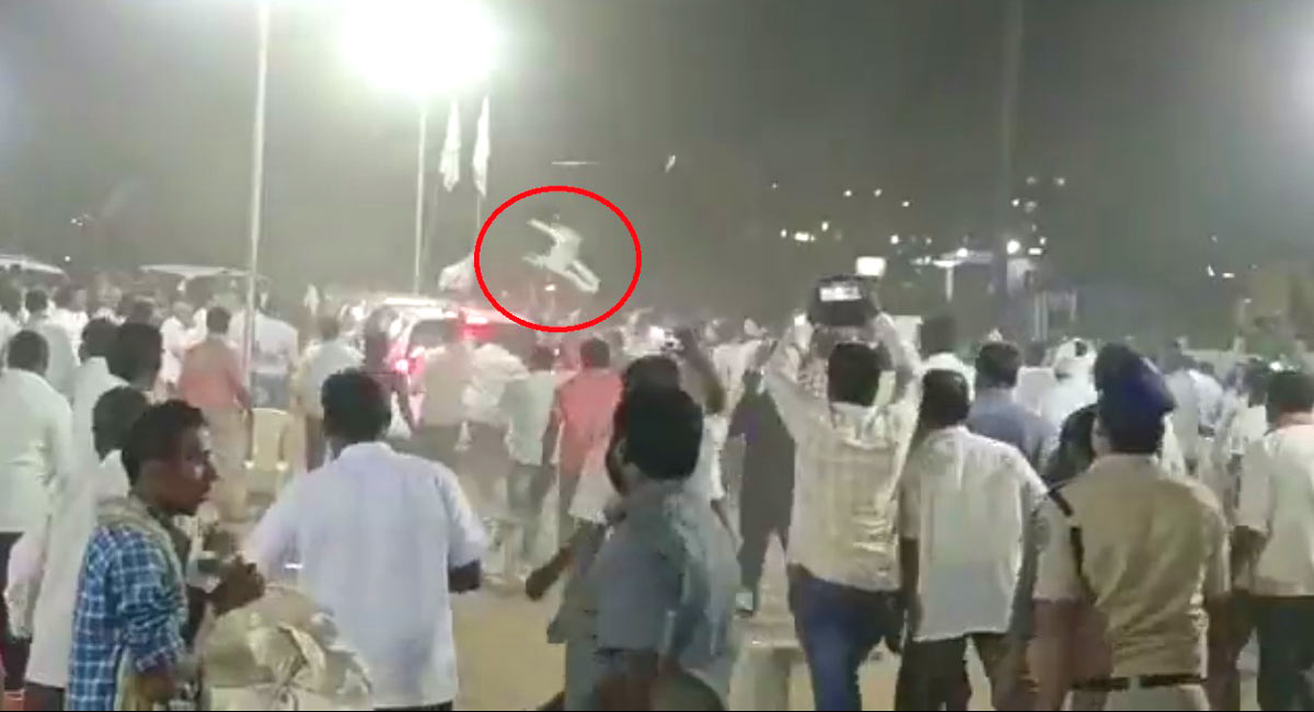 Telangana minister's convoy attacked during meeting of Reddy community