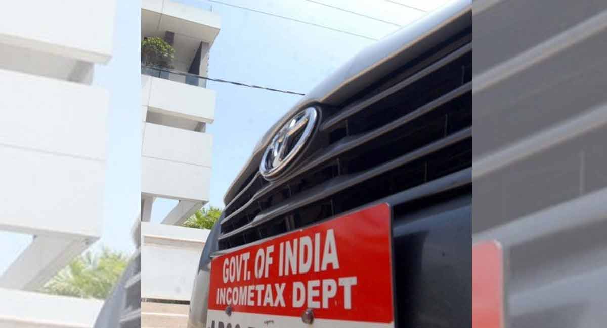 I-T raids at Shree Anandhaas group hotels in TN