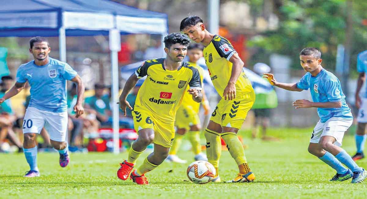 Hyderabad FC topple Mumbai City