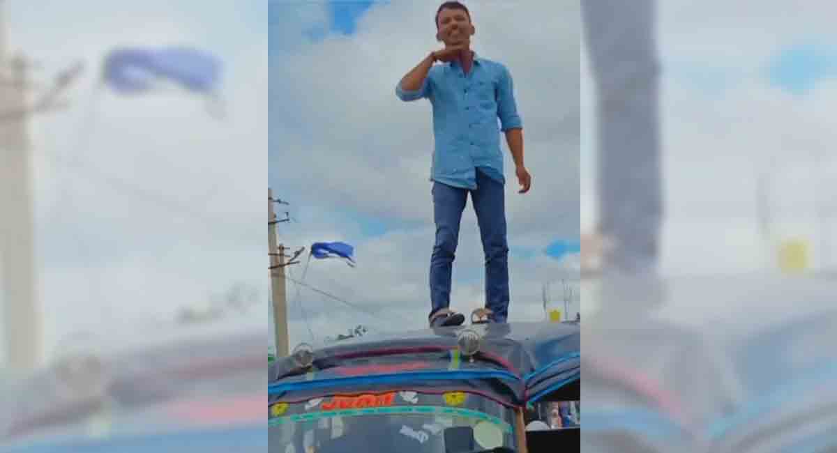 Auto driver imitates Pushpa actor Allu Arjun on auto top in Narayankhed, fined Rs 1,600