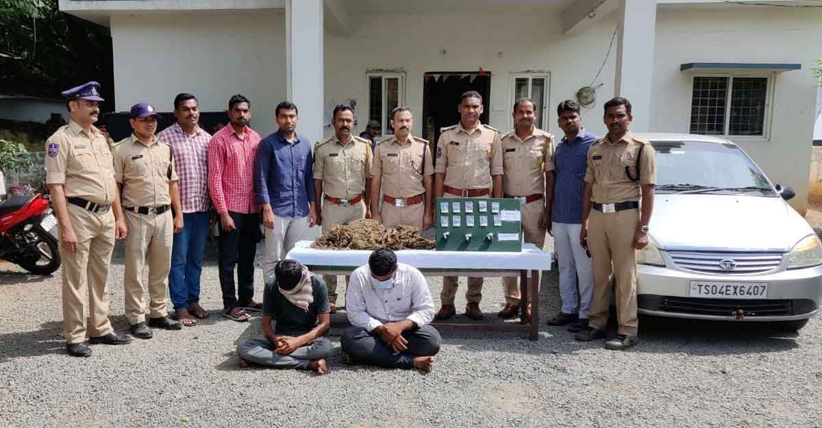 Excise police arrest two, seize MDMA, hash oil in Khammam