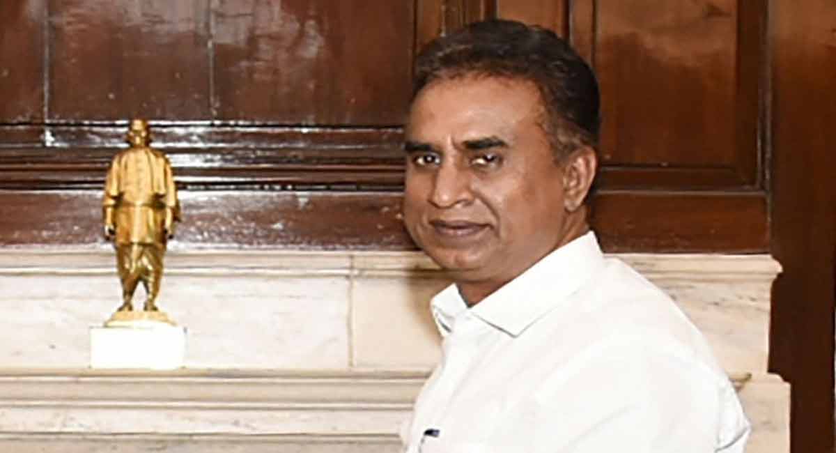 Madras HC refuses stay on FIR against AIADMK’s SP Velumani