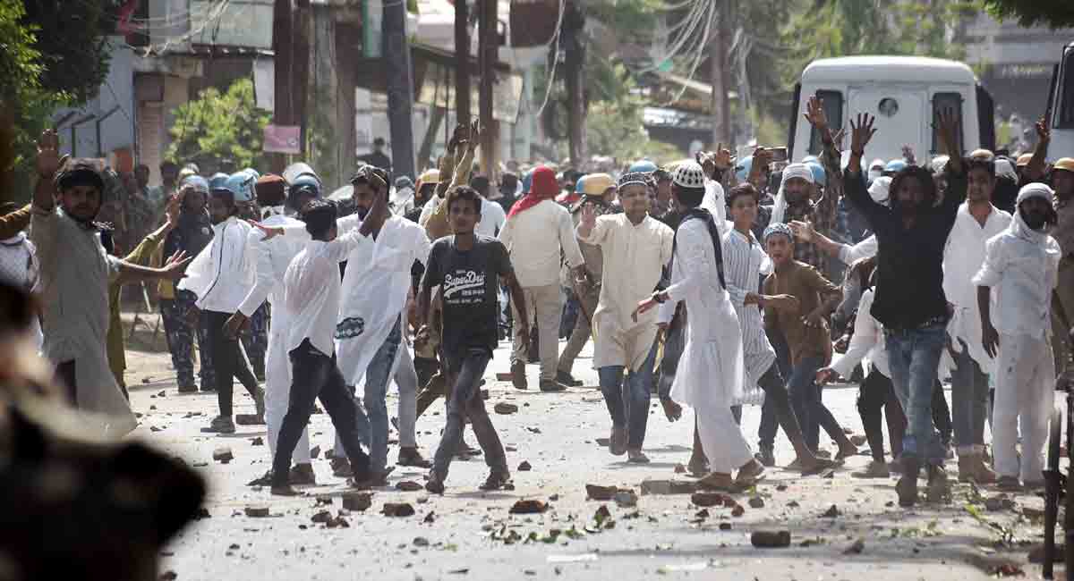 Varanasi seers seek lockdown of violence-linked mosques