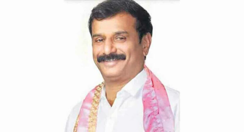 TRS MP, MLAs challenge Eatala Rajender and family to prove allegations