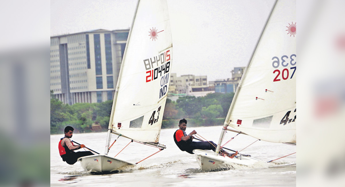 Hyderabad Sailing Week: Mohit, Gitesh tied for top spot