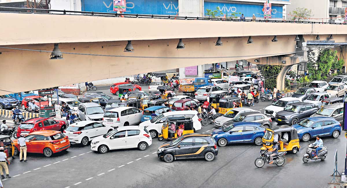 Modi’s meet becomes nightmare for motorists in Hyderabad